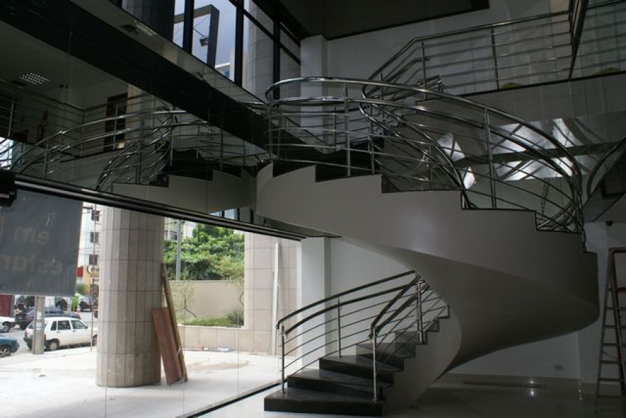 Inox escada-com-curvasbarramo Alfa Aluminio Inox